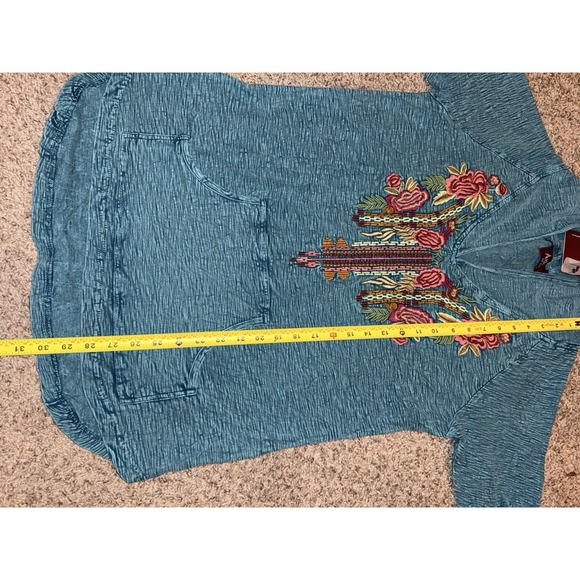 Avani Del Amour turquoise embroidered pullover hoodie in size medium - Picture 10 of 10